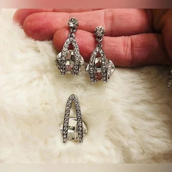 Rhinestone Circle Pendant Necklaces, Earrings & much more. - Picture 7 of 9